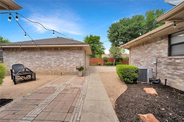 Building Photo - 153 Creek Courts Dr