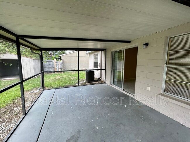 Building Photo - 5723 Kneeland Ln