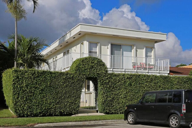 2 Story 2/2, Intracoastal Views, large balcony - 115 S Golfview Rd