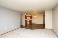 Building Photo - 4801 E 41st St