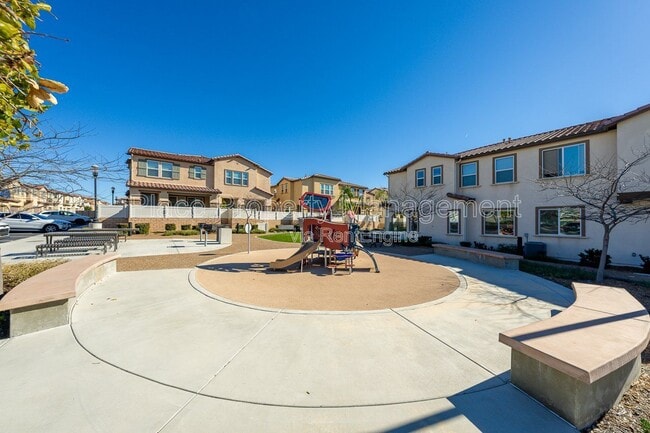 Building Photo - 1708 Cal Orchid Pl