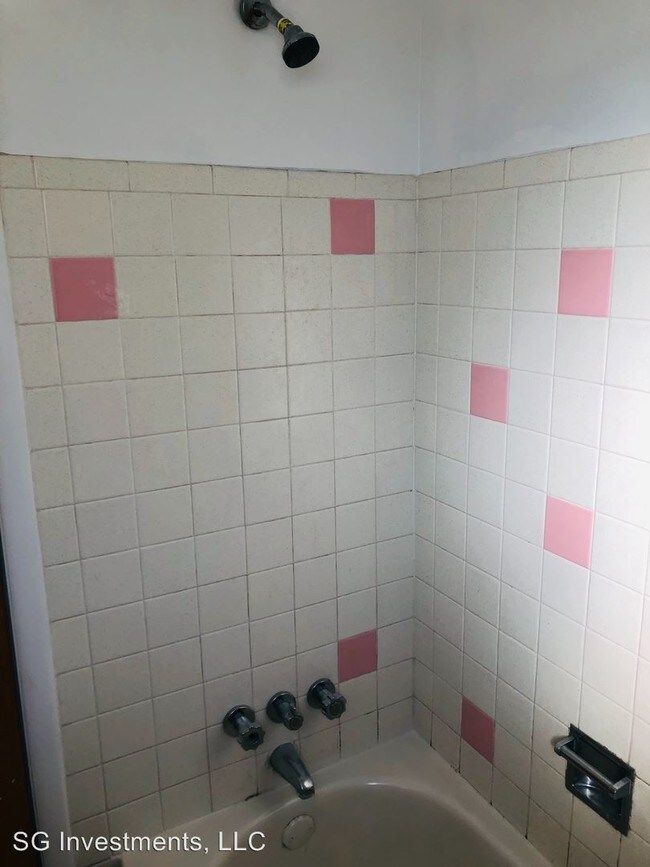 Building Photo - 510 Dayton St