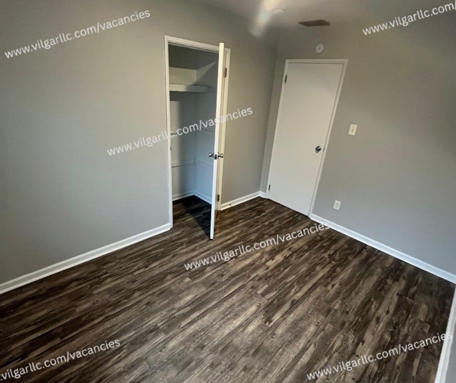 Building Photo - Discover comfort, convenience, and quality living in this beautifully updated 3-bedroom home! Wit...