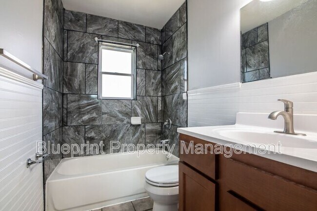 Building Photo - 1521 22nd St Ensley