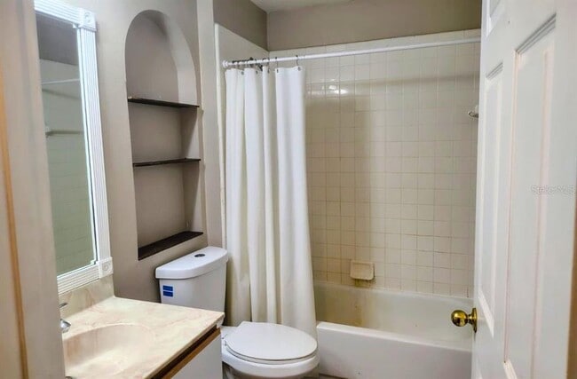 Building Photo - 326 Hanging Moss Rd