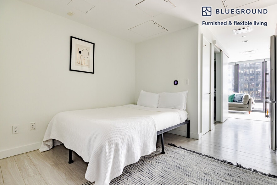 Building Photo - 399 Congress St