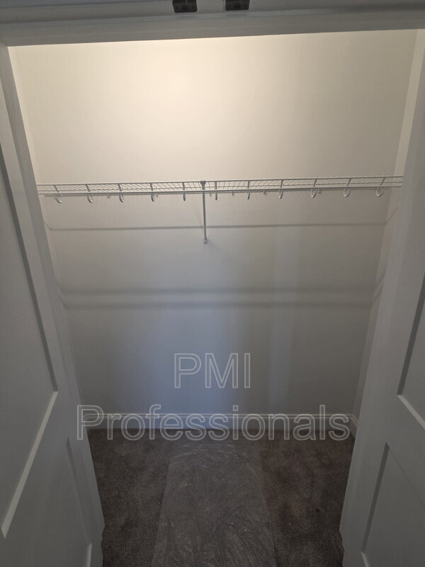 Building Photo - 1345 Rebecca Johns Dr