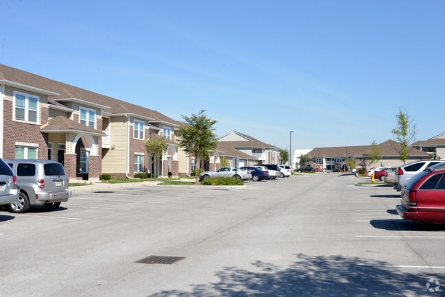 Building Photo - The Commons at Spring Mill Apartments