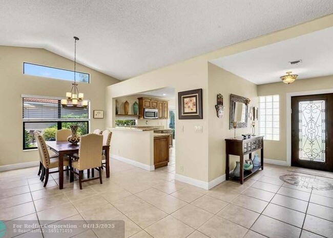 Building Photo - 10552 Santa Laguna Dr