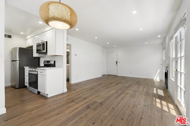 Building Photo - 4238 Whitsett Ave