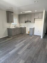 Building Photo - 9031 Irwingrove Dr