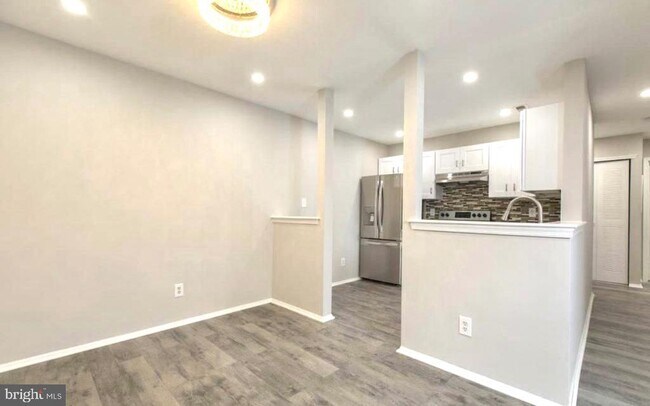 Building Photo - 405 Quail Rd
