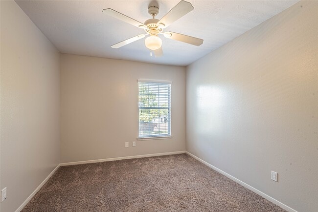 Building Photo - 17223 Brookhollow Ct Dr