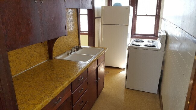 Building Photo - 1 bedroom apartment on 2 floor