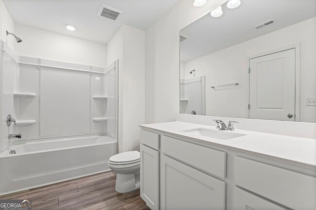 Building Photo - 1002 Paddington Dr