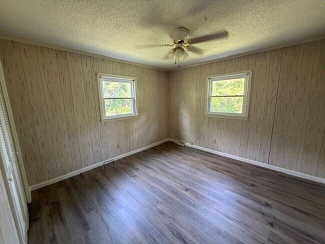 Building Photo - 3399 NC-16