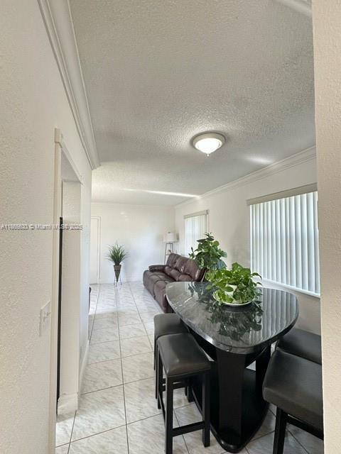 Building Photo - 3901 SW 78th Ct