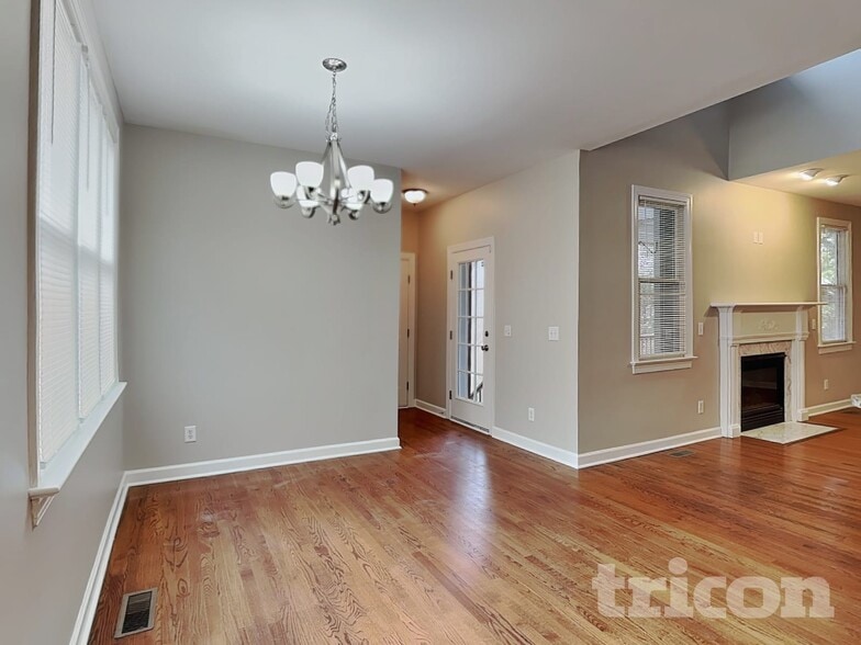 Building Photo - 10301 Sorrills Creek Ln