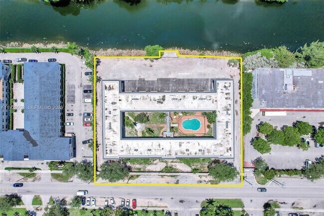 Building Photo - 13210 Memorial Hwy