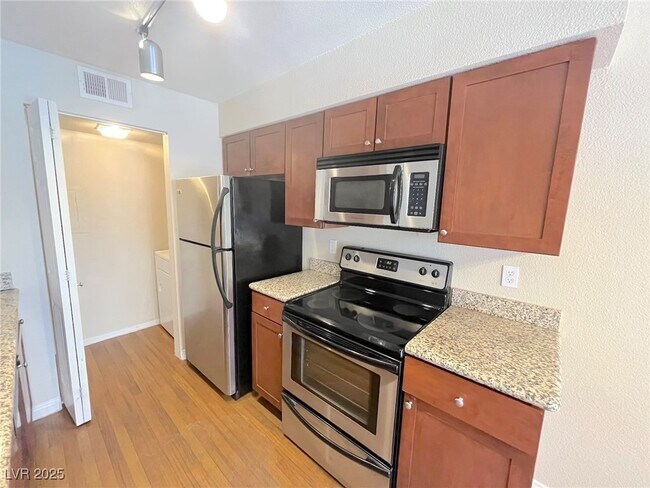Primary Photo - 2750 S Durango Dr