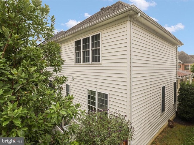 Building Photo - 5638 Kertscher Terrace