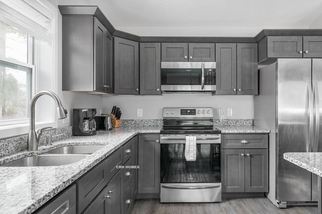 Building Photo - Munson Avenue Rentals