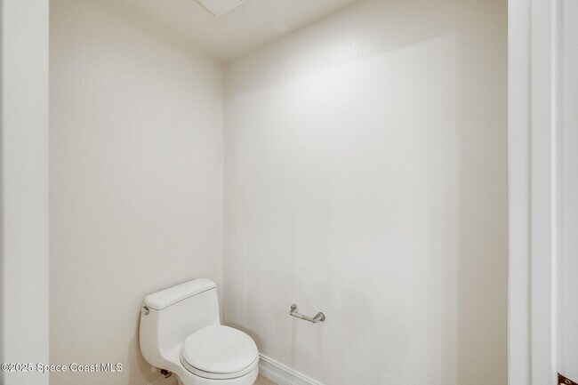 Building Photo - 134 Starboard Ln