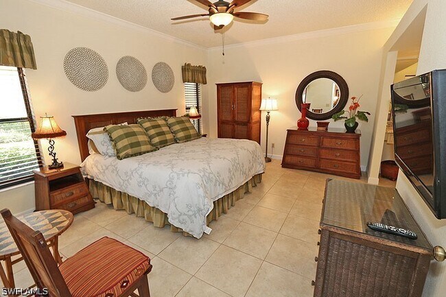 Building Photo - 563 Serendipity Dr