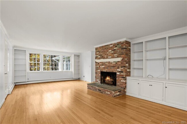 Building Photo - 202 S Bald Hill Rd