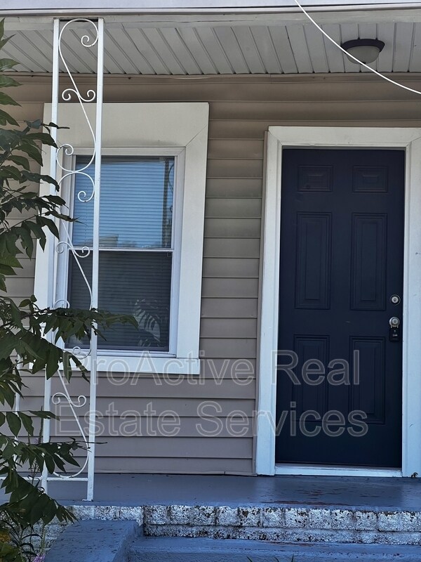 Building Photo - 809 Whitehead Ave