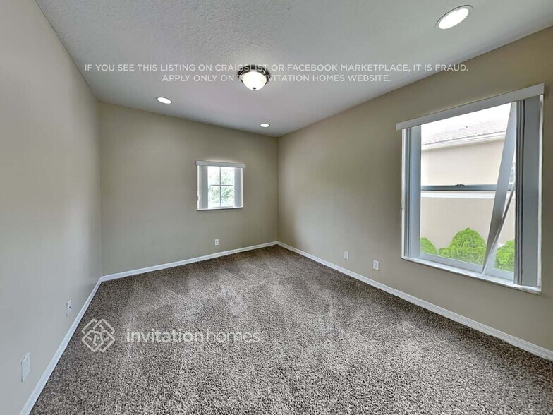 Building Photo - 5817 NW 125th Ave