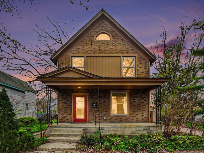 Building Photo - 120 Depot St