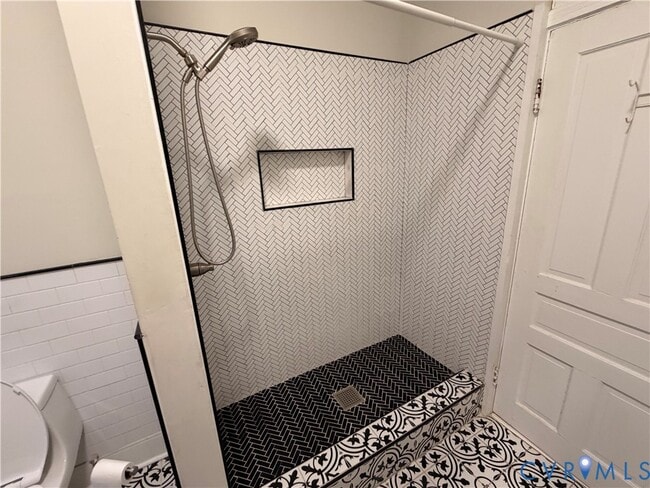 Building Photo - 2107 Park Ave