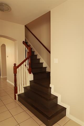 Building Photo - 6307 Lakewood Dr