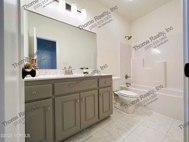 Building Photo - 36 B P Ct