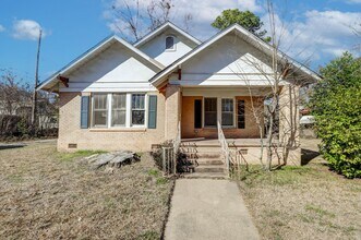 Building Photo - 3 bedroom 1.5 Bathroom House in Texarkana, AR