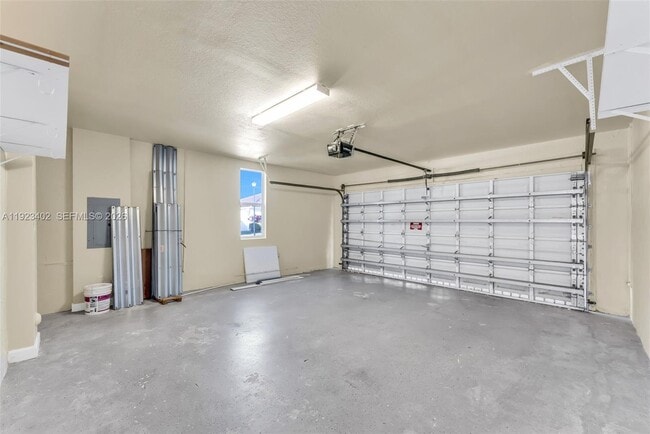 Building Photo - 9205 SW 170th Pl