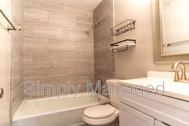 Building Photo - 7209 Bailey Ct