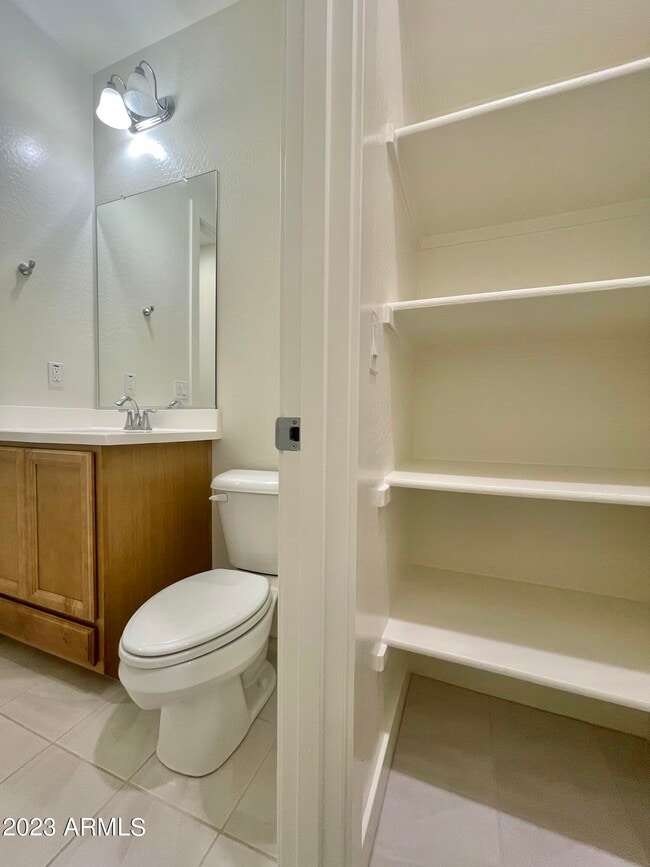 Building Photo - 20862 E Sparrow Dr