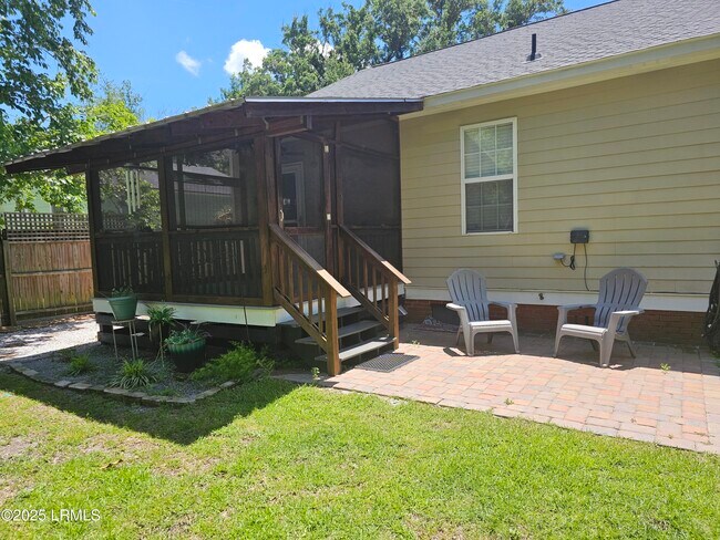 Building Photo - 2717 Oaklawn Ave