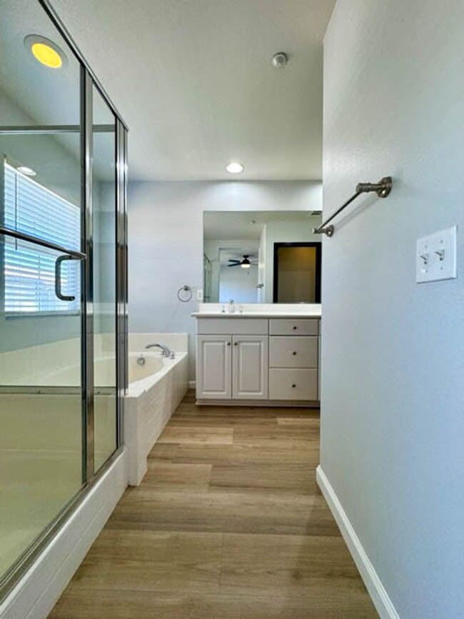 Building Photo - Upgraded 3 bedroom Willow Haven Condo available for LEASE in Murrieta!