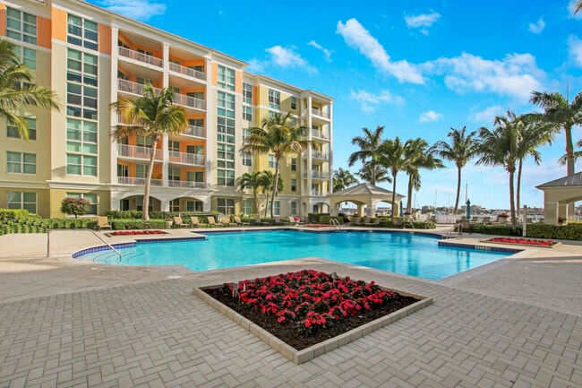Building Photo - 804 E Windward Way