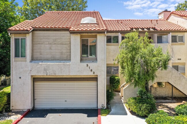 Building Photo - 3162 Darby St