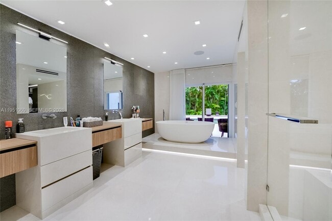 Building Photo - 431 Layne Blvd