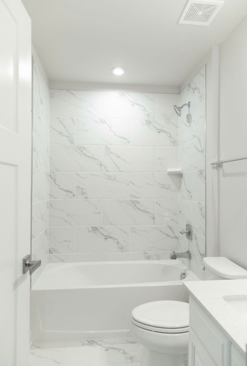 Building Photo - 436 W Tremont Ave