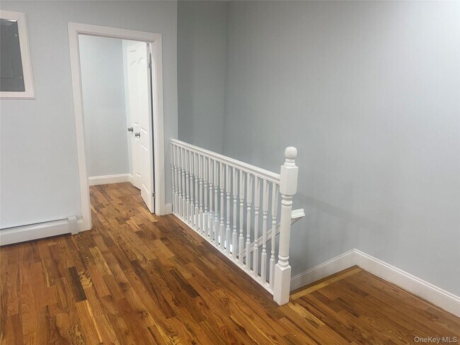 Building Photo - 1611 Research Ave