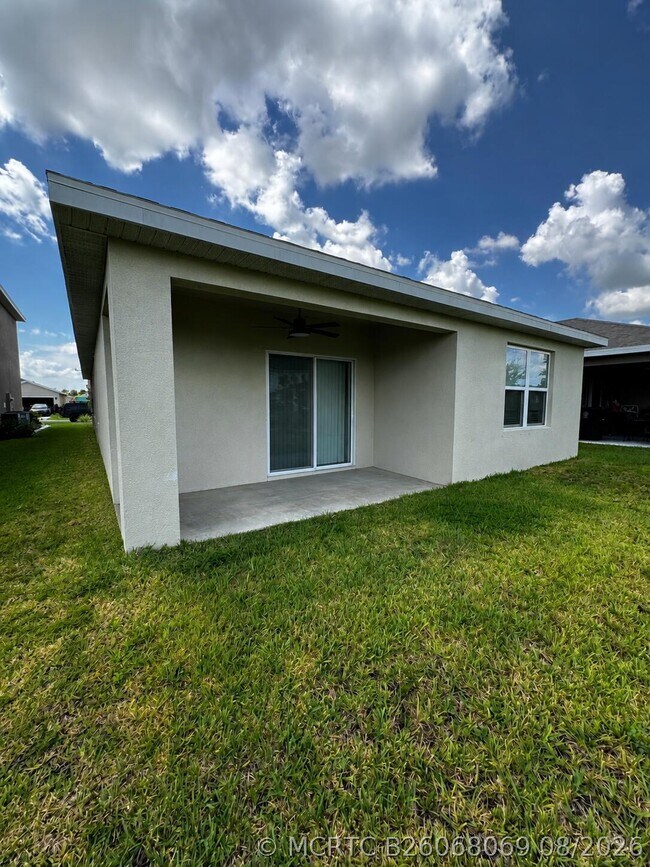 Building Photo - 12251 Nettuno Wy