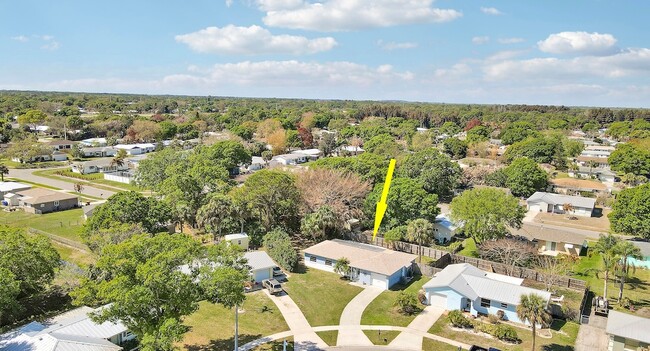 Building Photo - 2145 5th St