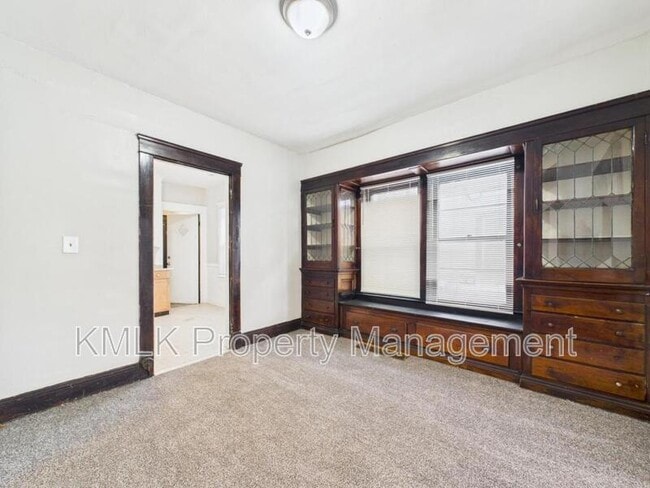 Building Photo - 2997 E 128th St