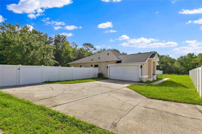 Building Photo - 334 Colony Ct